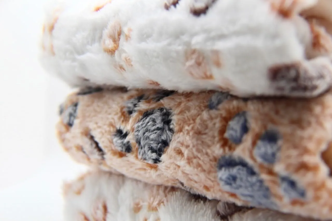 Premium Fleece Pet Blanket/Throw for Dog Cat Puppy Kitten Small Animal (White/White/Brown, Medium)